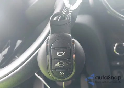 2017 Mini Convertible Cooper из США, поврежденный, VIN WMWWG5C53H3C20253